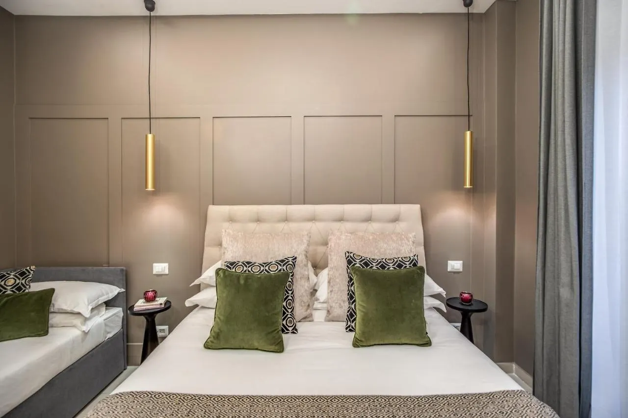 Borgognona Rooms Rome 2*,  Italy